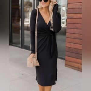 Pink Lily | DARING HEART RIBBED MIDI BLACK DRESS